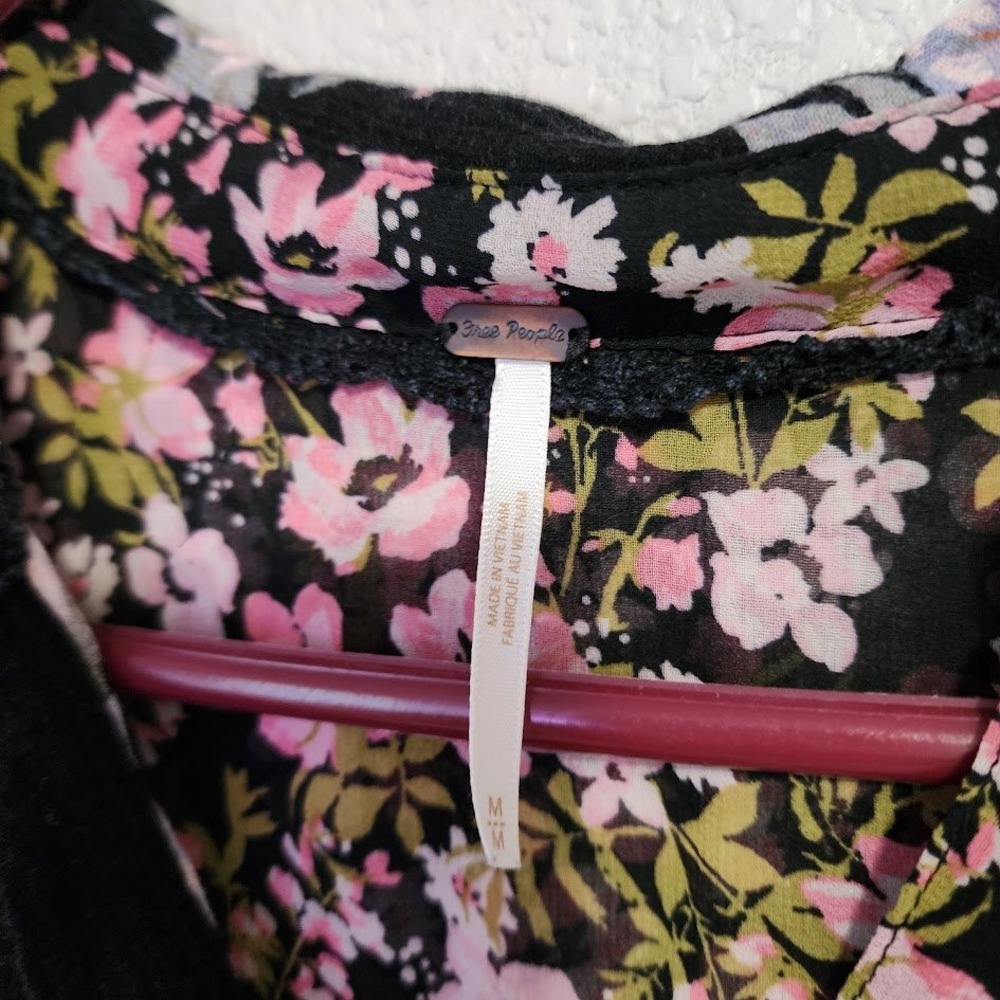 FREE PEOPLE Hold On To Me Floral Blouse Sheer Boho Top Festival M - Picture 4 of 10